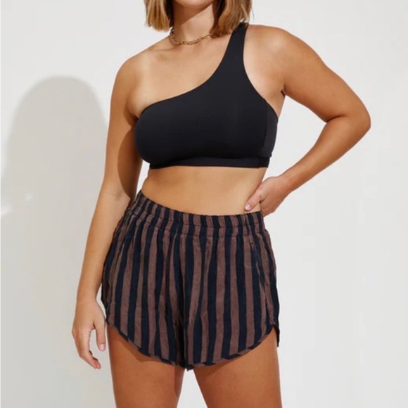 Left on Friday Striped Black and Brown getaway Short - Picture 5 of 5